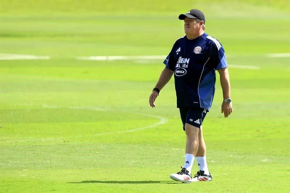 Miguel Herrera expresó que Costa Rica debe ser certero y buscar la victoria ante Nicaragua.