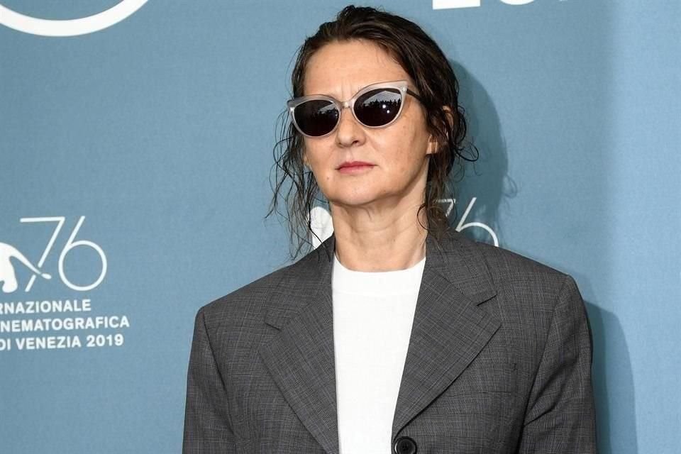 Lucrecia Martel regresará al festival con su cinta 'Nuestra Tierra', que marca su primera apuesta en el mundo de no ficción.