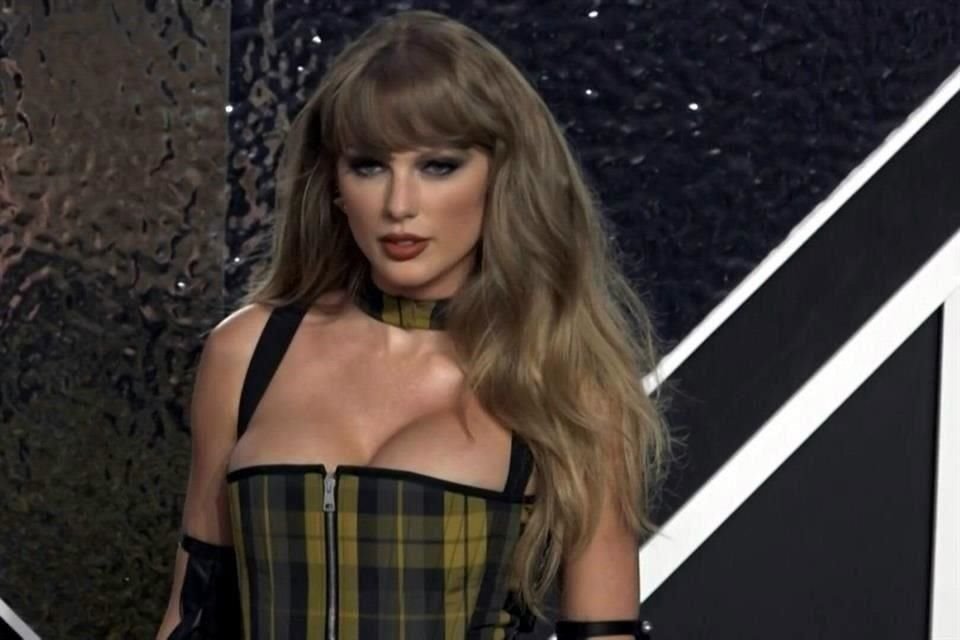 En 'The End of an Era', que estará conformada por seis episodios, Swift revela cómo era su vida mientras completaba una de las giras más ambiciosas de la historia del pop.