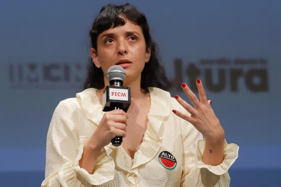 La película 'Si No Ardemos, Cómo Iluminar la Noche', de Kim Torres, explora de una manera muy particular los feminicidios en Costa Rica.