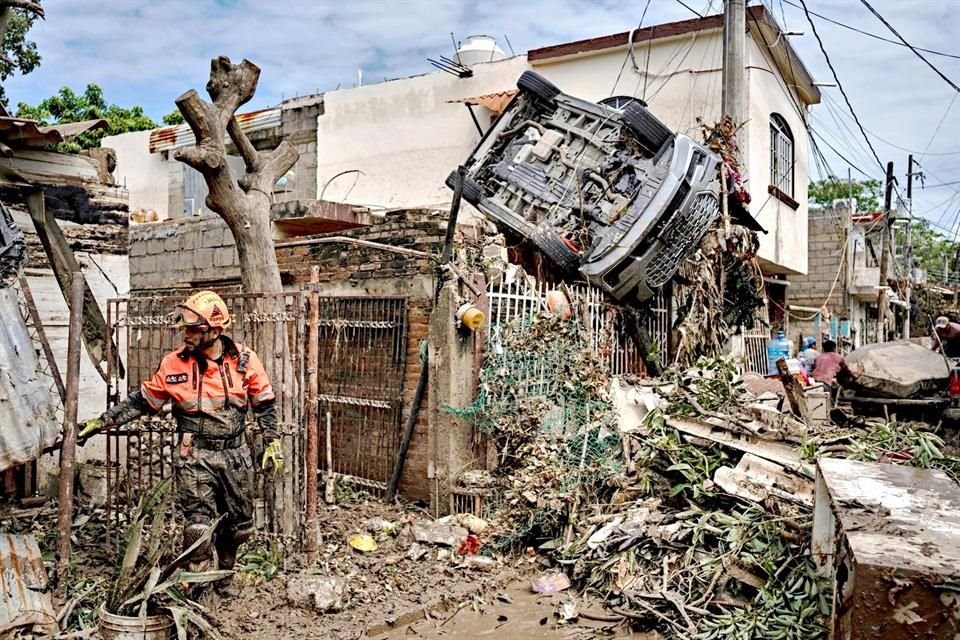 Gobierno informó que el número de fallecidos por lluvias en el País se elevó a 66, y el de las personas no localizadas ascendió a 75.