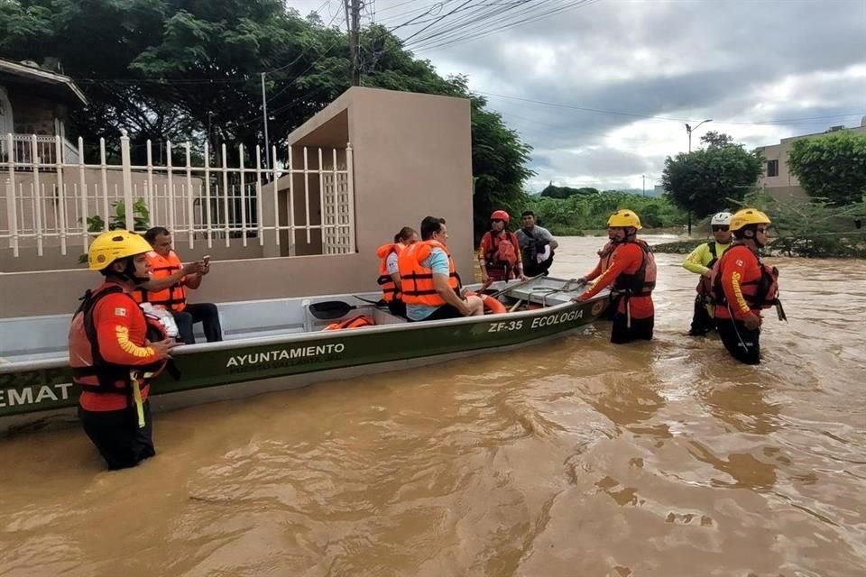 Autoridades solicitarán declaratoria de emergencia para Puerto Vallarta.