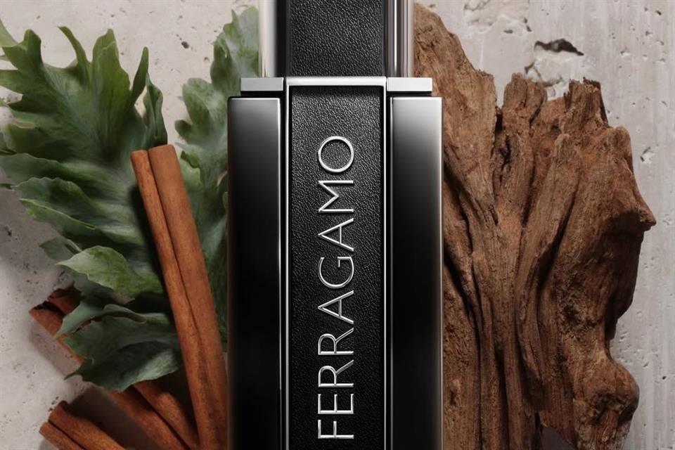 Sublime Leather, el nuevo perfume para hombre de Ferragamo, que mezcla ingredientes en apariencia incombinables, fue presentado en México.