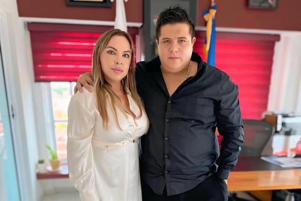 Nazario Ramírez y María Elena Farías, Alcaldesa de El Salto.