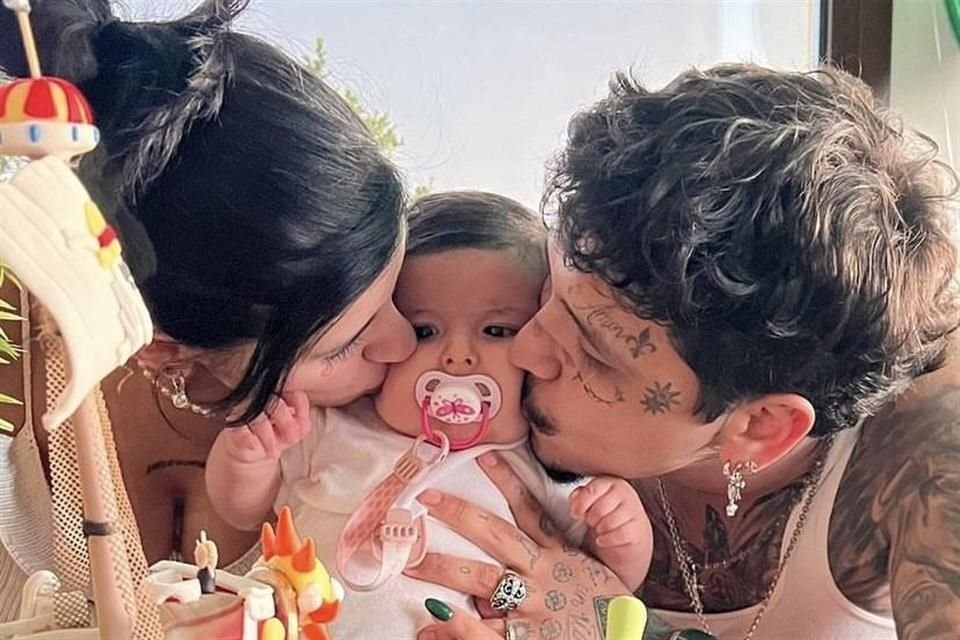 El intérprete de 'Adiós Amor' desmintió que los permisos de viaje se hayan otorgado de manera 'unilateral', recalcando que nunca se ha negado a otorgarlos.