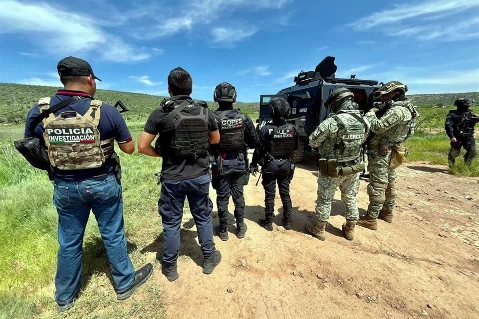 Según la Oficina de Asuntos Internacionales de Narcóticos de EU, los agentes estatales fueron capacitados por esa dependencia para combatir al crimen organizado en México.
