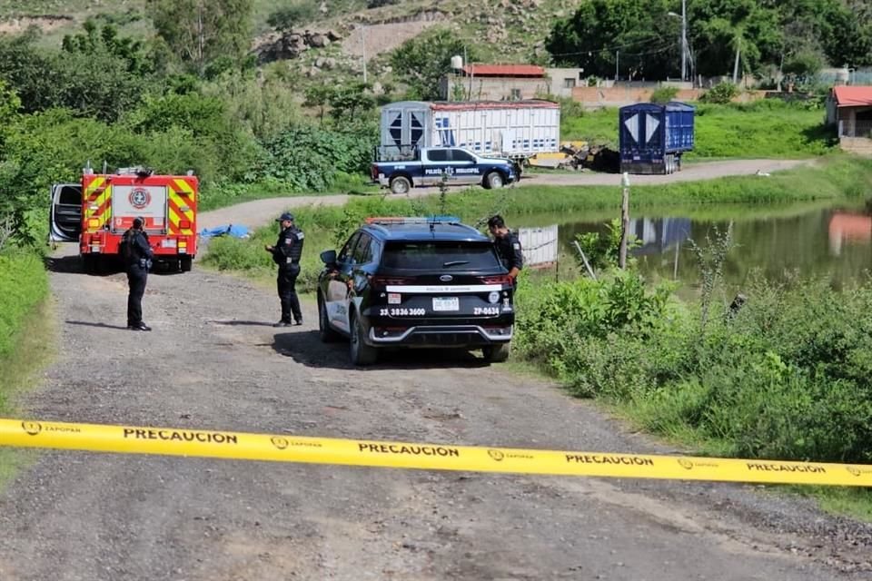 Al lugar acudió una mujer de 19 años, quien lo identificó como su padre y refirió que desde el día anterior no lo veía.