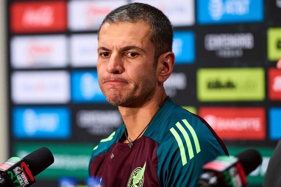Jimmy descartó se auxiliar técnico de Javier Aguirre y  decidió dar un paso al costado.