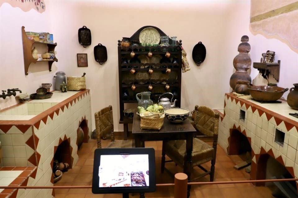 El mural apareció en la cocina, cuando se realizaban las obras de restauración de la casa, ahora abierta como Museo Casa Kahlo.