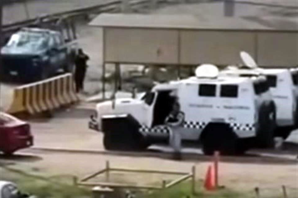 Autoridades de Sinaloa confirmaron que una riña al interior del Centro Penitenciario de Aguaruto, Culiacán, #Sinaloa resultó en el deceso de un recluso y lesiones en otros tres.