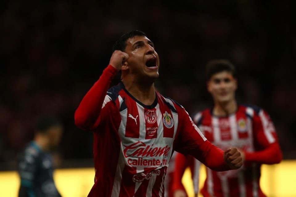 Festejo de Bryan González.