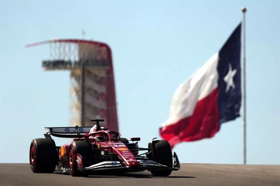 El premio para Charles Leclerc parecía el segundo puesto, pero al final se tuvo que conformar con la tercera posición.