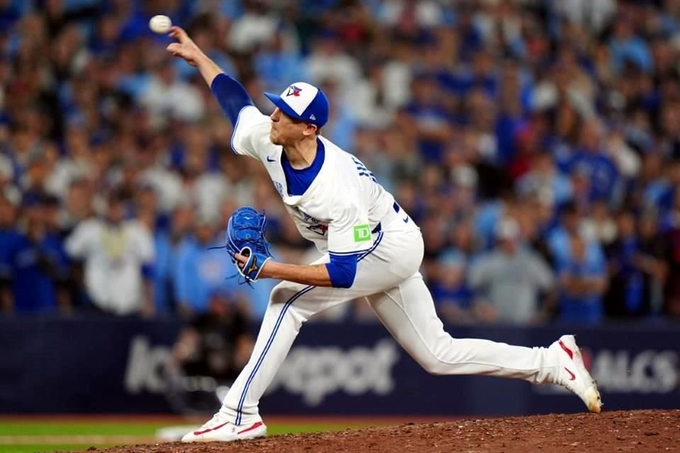 Jeff Hoffman respondió a la confianza de su mánager y sacó los últimos tres outs.