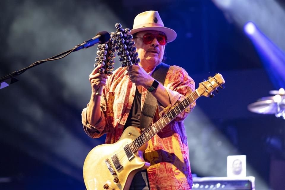 Rauw Alejandro, Christian Nodal, Alejandro Sanz y Carlos Santana entre los artistas confirmados para la ceremonia de los Latin Grammy.