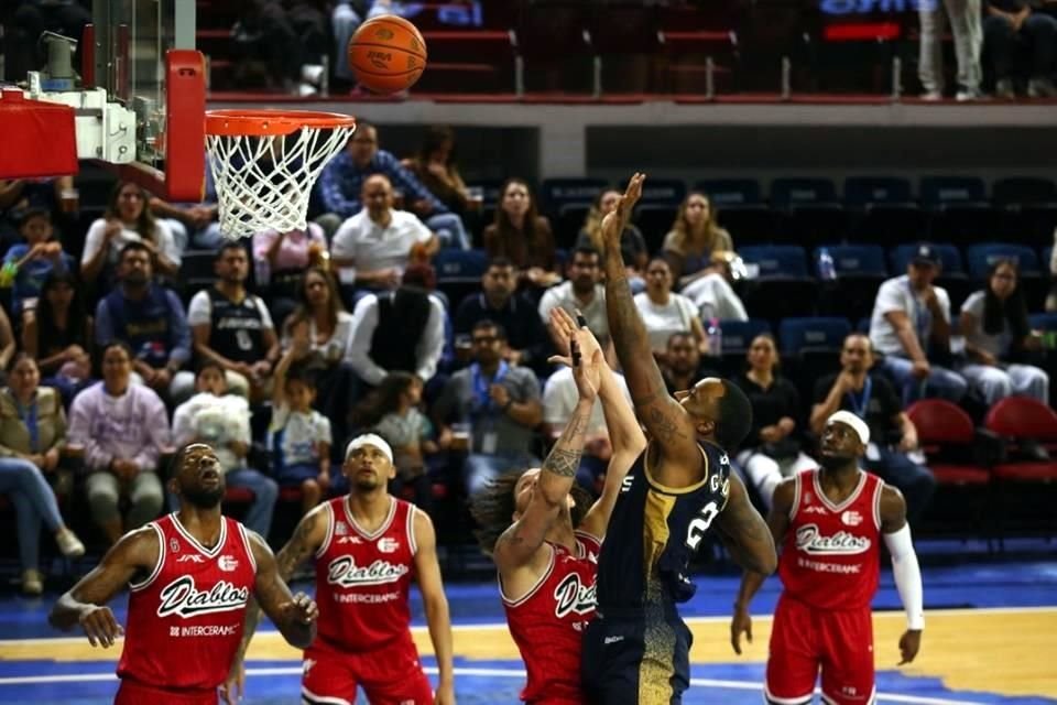 Astros le reviró el infierno a los Diablos Rojos al vencerlos 98-71 e igualar la serie en el segundo partido de la Final de Zona de la LNBP.
