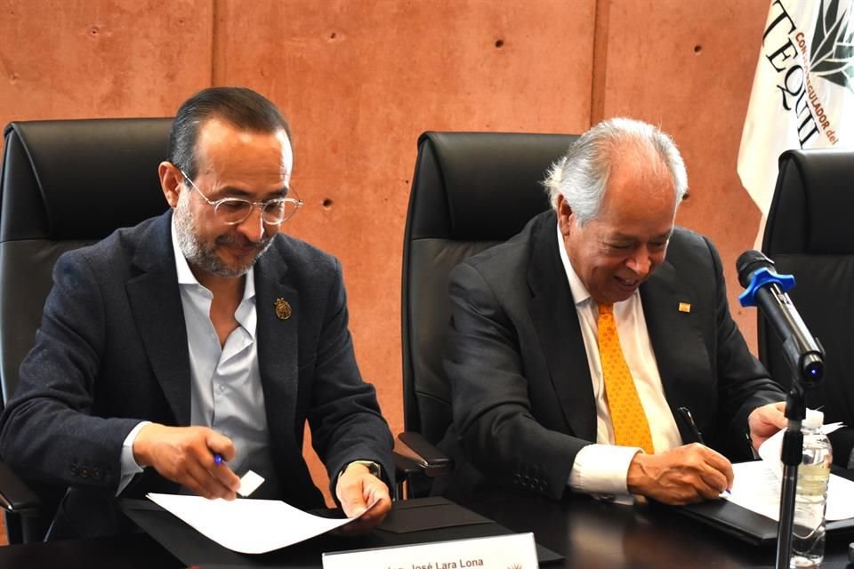 José Lara Lona, secretario del Agua y Medio Ambiente de Guanajuato, y Aurelio López Rocha, presidente del CRT.