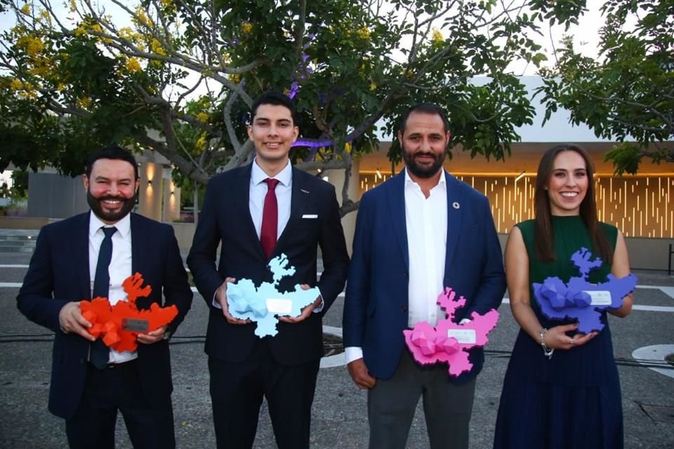 El Premio Jalisco al Emprendimiento se entregó en cuatro categorías.
