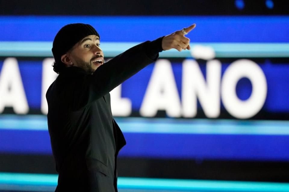 Coronarse como Artista del Año fue el broche de oro con el que Bad Bunny cerró este jueves la gala de los premios Billboard de la Música Latina.
