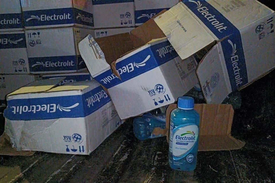 Los detenidos había robado 58 cajas con suero Electrolic, valuadas en aproximadamente 80 mil pesos; fueron recuperadas.