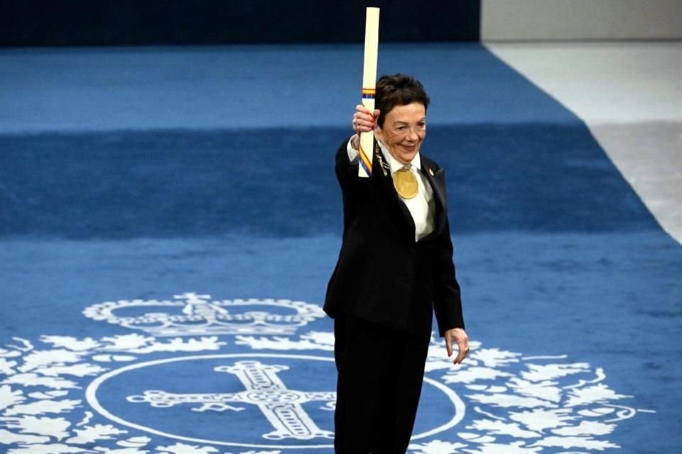 La fotógrafa mexicana Graciela Iturbide al recibir este viernes el Premio Princesa de Asturias de las Artes.