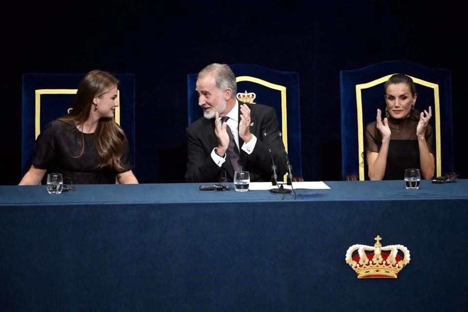 La ceremonia estuvo encabezada por la Princesa Leonor y los reyes de España, Felipe VI y Letizia.