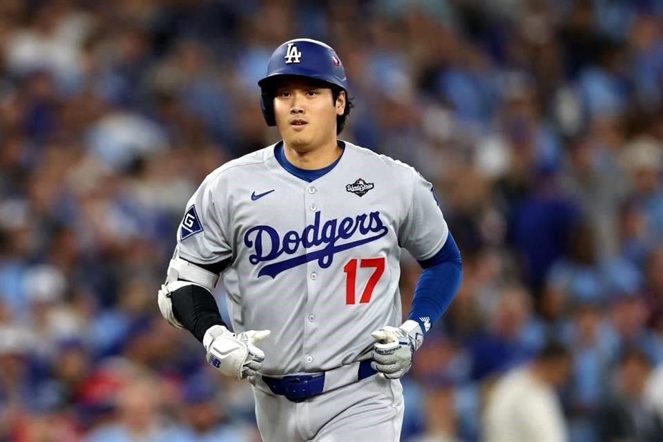 Shohei Ohtani también consiguió su primer vuelacercas en la Serie Mundial, pero solo sirvió para hacer más decoroso el resultado.