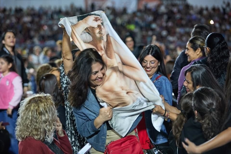 El fandom de Chayanne es el más apasionado, al menos en América Latina.