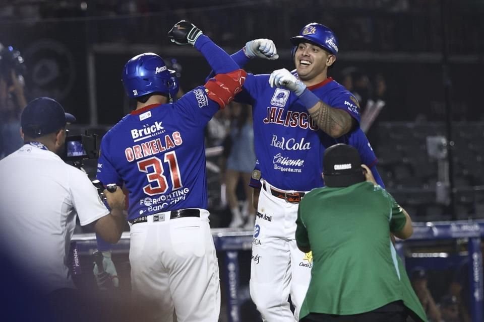 Charros de Jalisco barrió a Jaguares de Nayarit tras triunfar 7-6 en el tercer juego de la serie, que se extendió hasta la décima entrada.