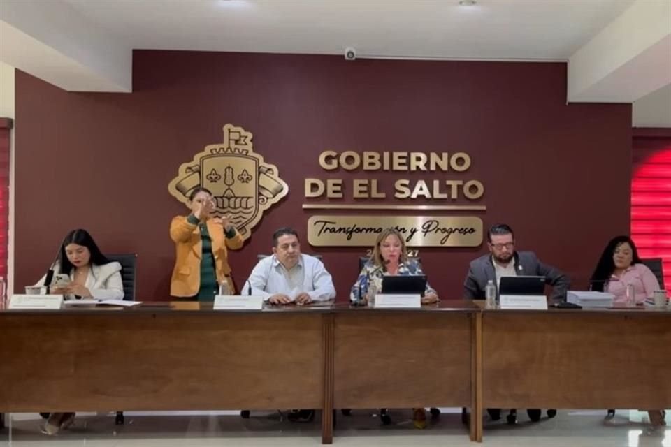 Sesión del Pleno del Ayuntamiento de El Salto donde negaron a Filiberto Benavides tomar posesión como regidor.
