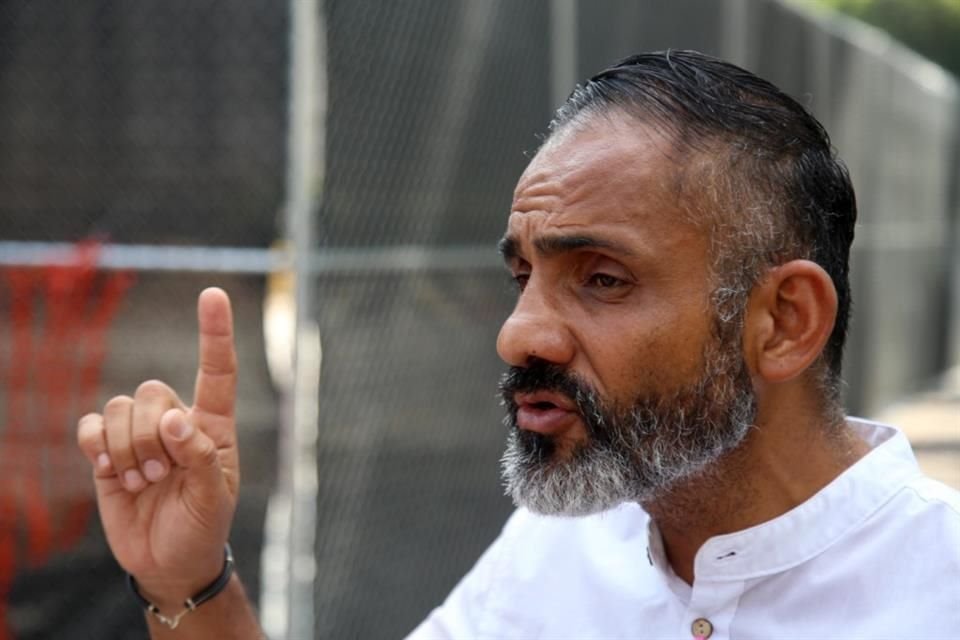 El diputado del PT, Leonardo Almaguer, busca requerir al Ejecutivo que formalice convenio con la Federación para que personas con discapacidad reciban una pensión.