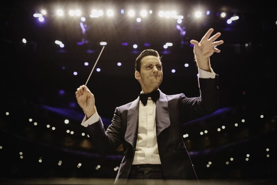O compositor de Guadalajara Juan Pablo Contreras pretende aproximar a orquestra do público e está planejando um concerto educativo em Guadalajara.