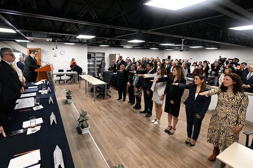 Se nombró a Miguel Mejía, Gonzalo Obregón y María Macías como vocales permanentes y a Lucia Núñez, Julieta Morales, Abril Uscanga y Pauline Capdevielle como vocales especializados en género.