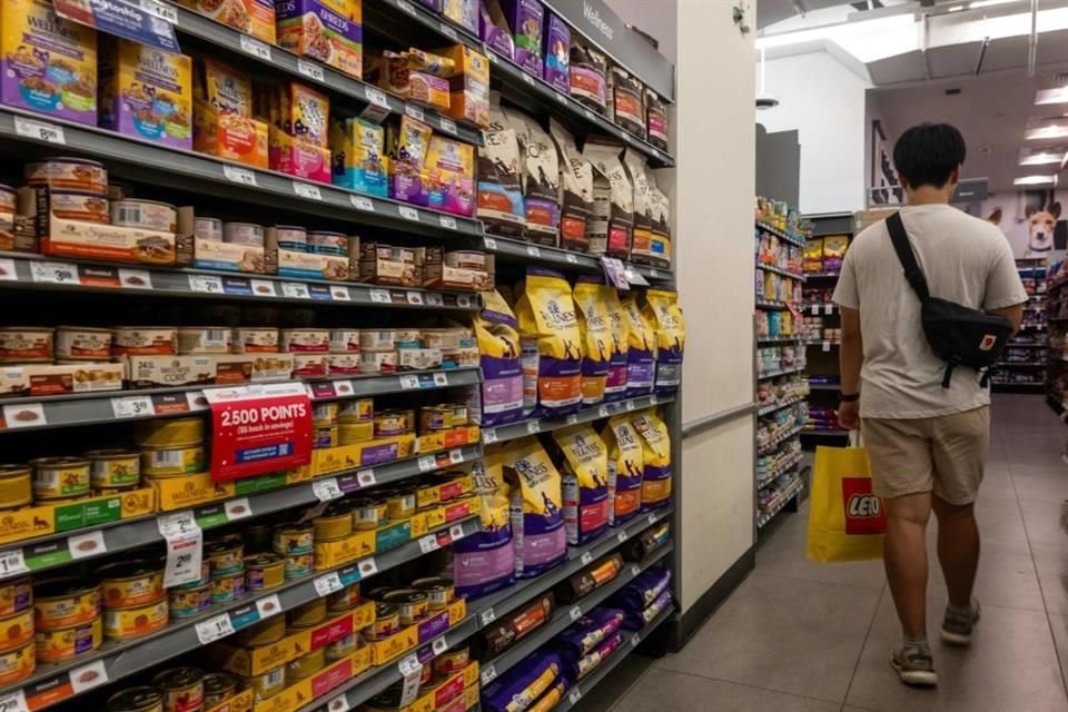 El incremento en los precios de servicios superó al de los bienes.
