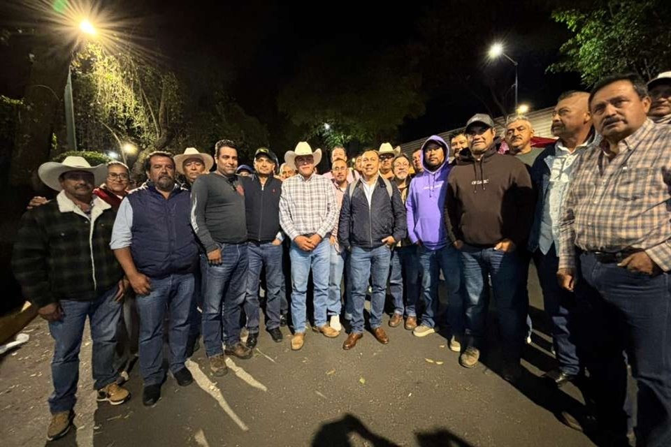 Tras negociación con Sader y Segob, campesinos de tres estados alcanzaron elevar la aportación de Gobiernos al precio de tonelada de maíz.