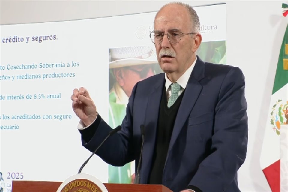 Gobierno acordó con campesinos crear el Sistema de Ordenamiento de Mercado y Comercialización de Maíz para establecer precios de referencia.