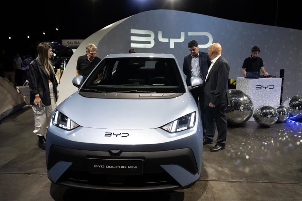 Los ingresos trimestrales de BYD cayeron un 3% en el trimestre.