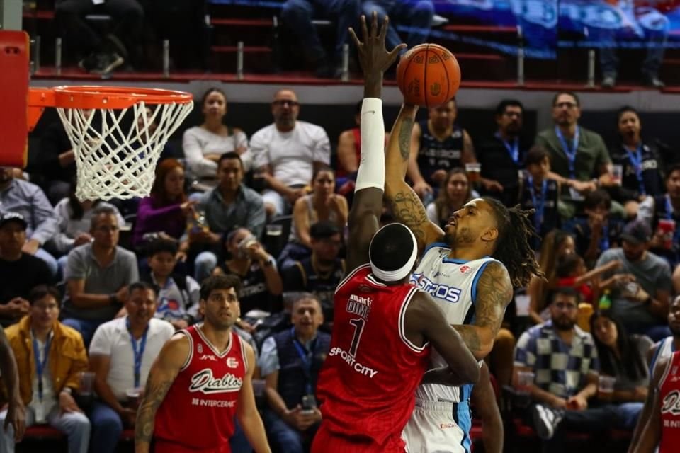 Los Astros de Jalisco no pudieron imponer condiciones y cayeron 77-66 en el sexto juego de la Final de Zona ante Diablos Rojos del México.