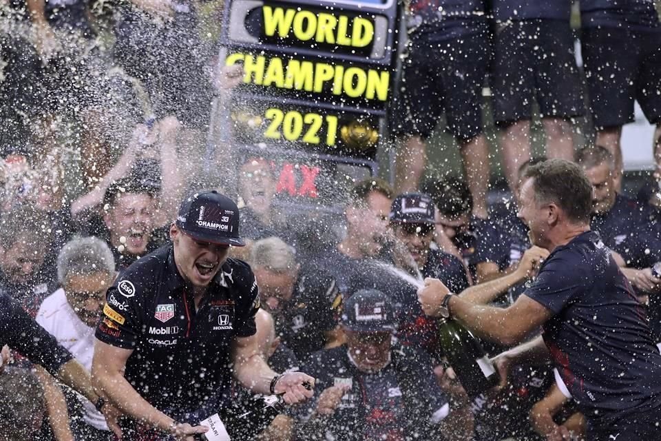 Max Verstappen terminó ganando el título.