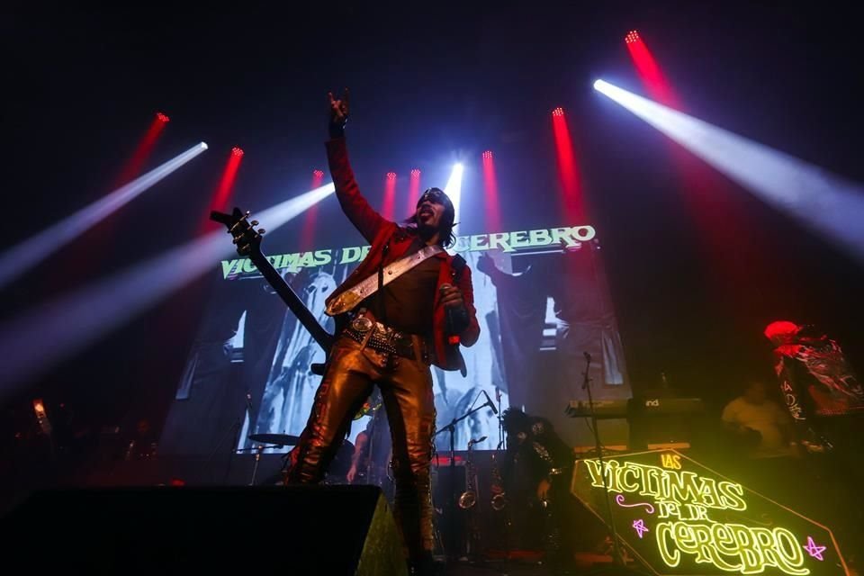 Las Víctimas del Dr. Cerebro festejaron su 35 aniversario con un concierto en el Foro Puebla, donde revivieron sus dorados años 90.