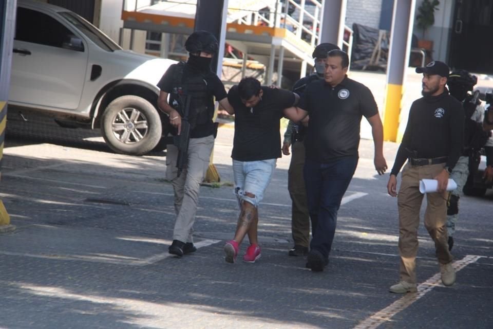 Fue detenido un hombre por el homicidio de un aficionado de Chivas y por herir a otros dos que esperaban al equipo afuera de un hotel en Zapopan, previo al Clásico Tapatío.