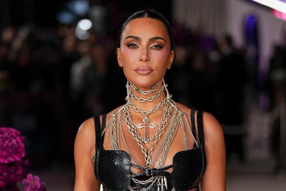 Kim Kardashian también forma parte del elenco.