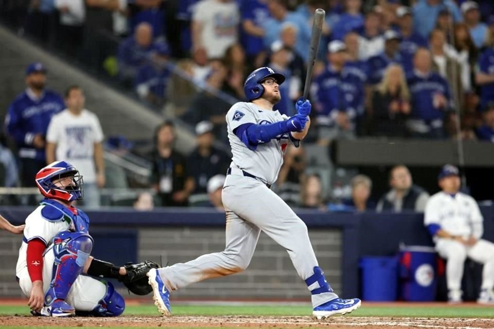 Max Muncy logró un cuadrangular de una carrera en la octava.