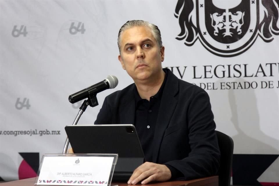 Alberto Alfaro, diputado de Morena, impulsa que en Presupuesto 2026 del Estado se establezca un fondo para obras de pavimentación y alumbrado en Tlaquepaque.