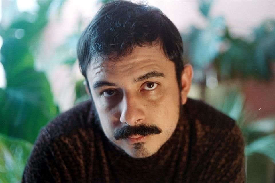 Eduardo Esquivel, director de La Eterna Adolescente.