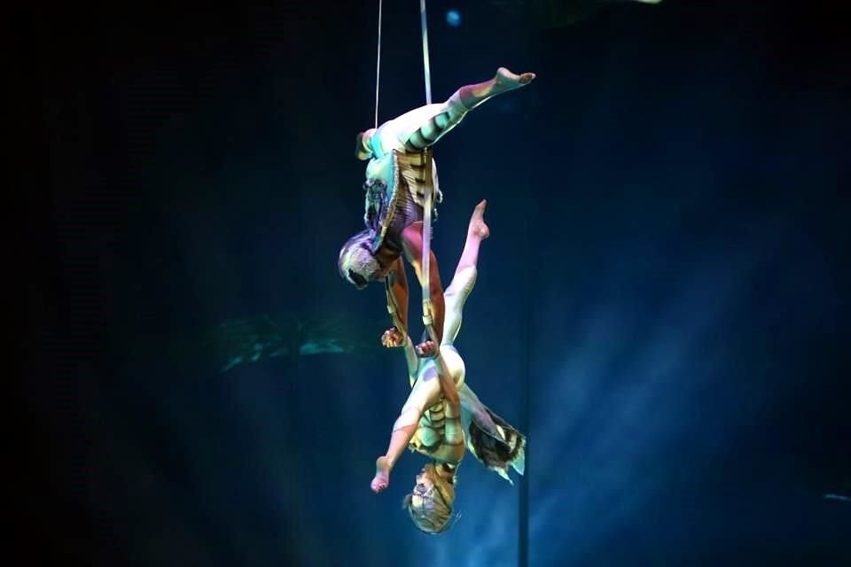 El mágico y colorido mundo de Ovo llegó la noche de este miércoles a la Arena VFG para deleitar al público tapatío. 