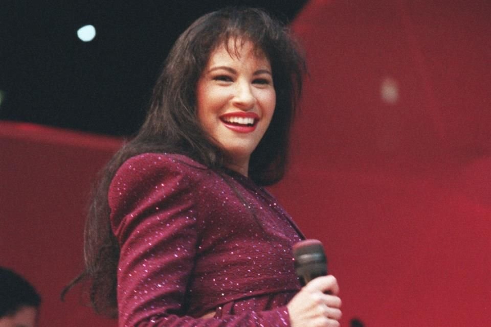 El Museo Grammy inaugurará en 2026 la exposición 'Selena: From Texas to the World', un homenaje a la vida y legado de la Reina del Tex-Mex.