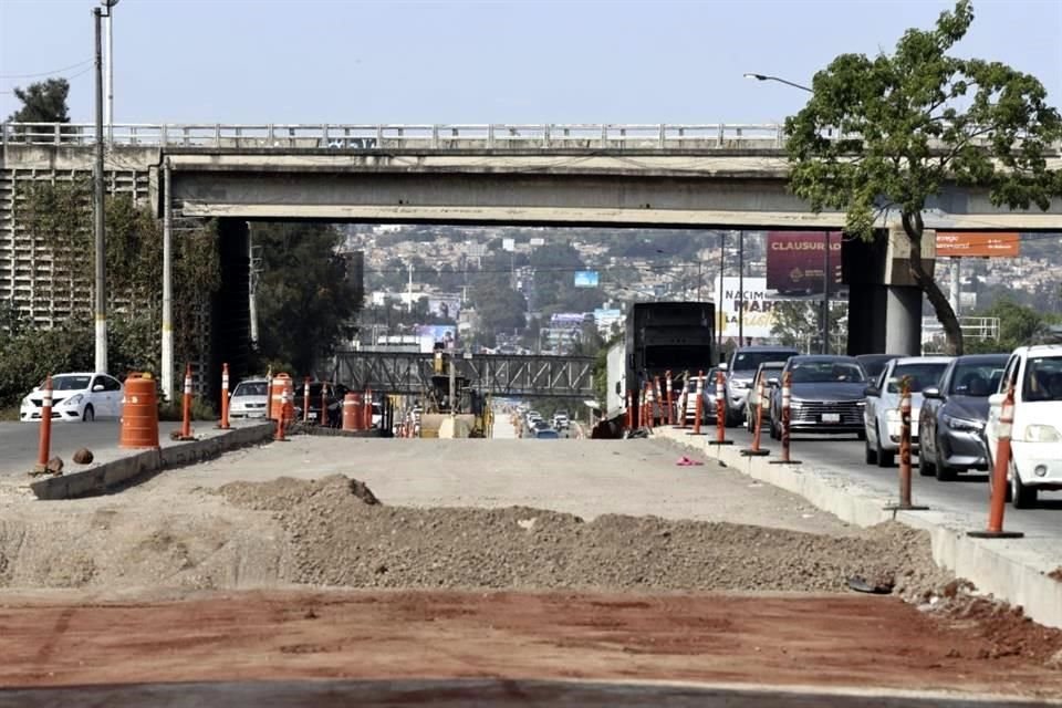 Lemus informó que el 20 de noviembre estarán funcionando ocho carriles de la carretera a Chapala.