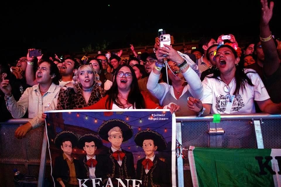 Organizadores reportaron 16 mil asistentes.