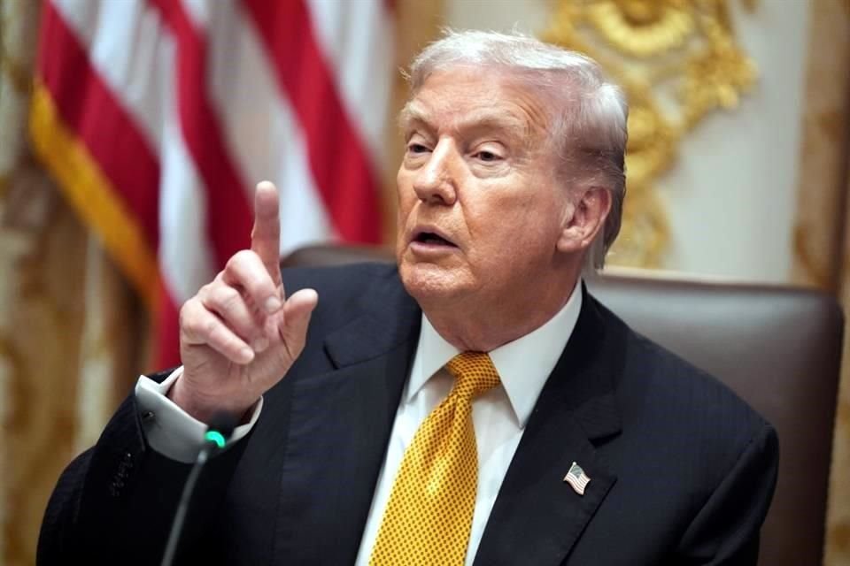 El presidente Donald Trump habría expresado su deseo de que el nuevo estadio de los Washington Commanders lleve su nombre.