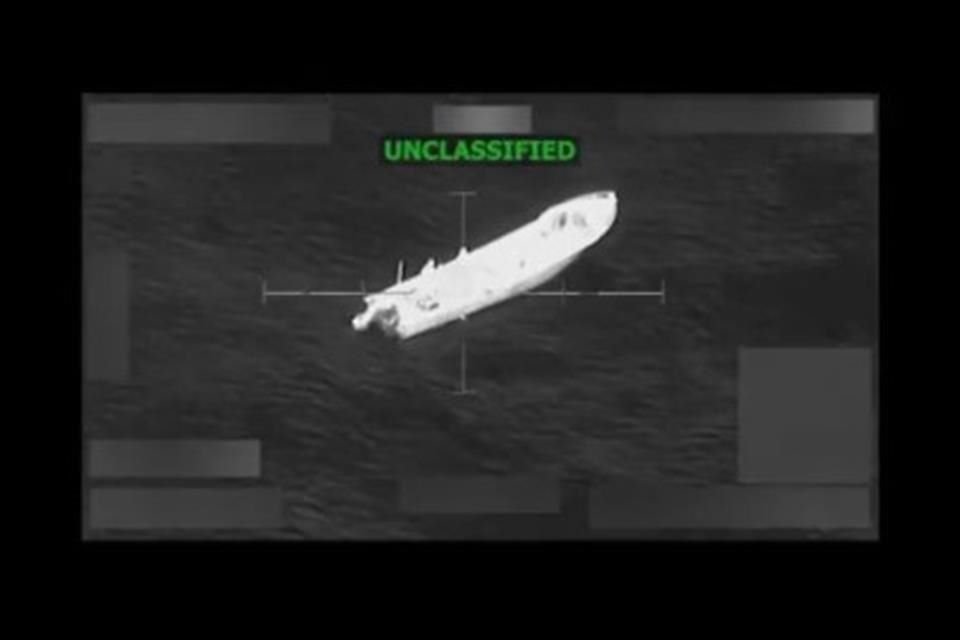 Seis personas murieron en ataques de EU contra lanchas de presuntos narcotraficantes en el Pacífico, informó Secretario Pete Hegseth.